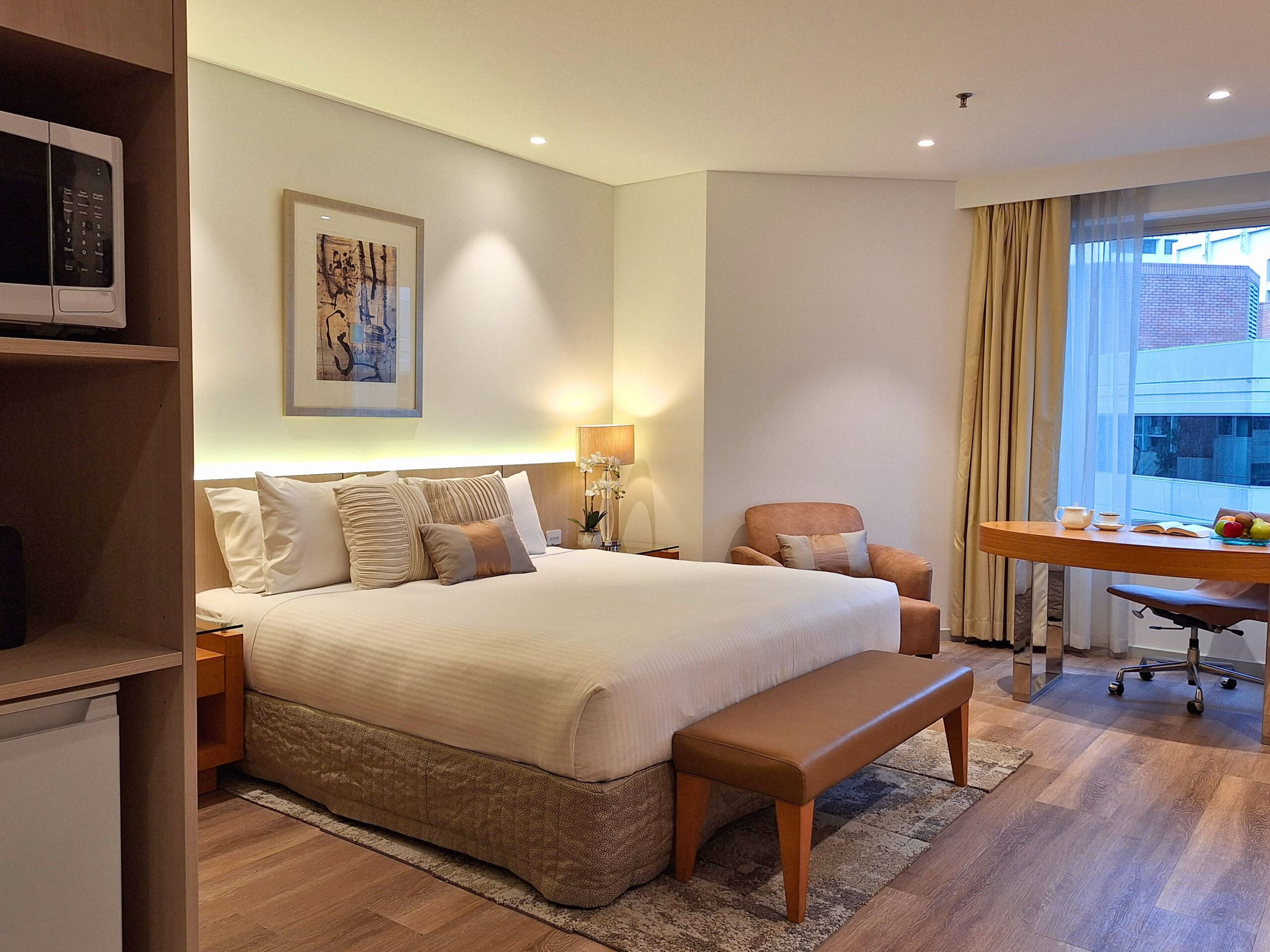 hotel room with cozy decor