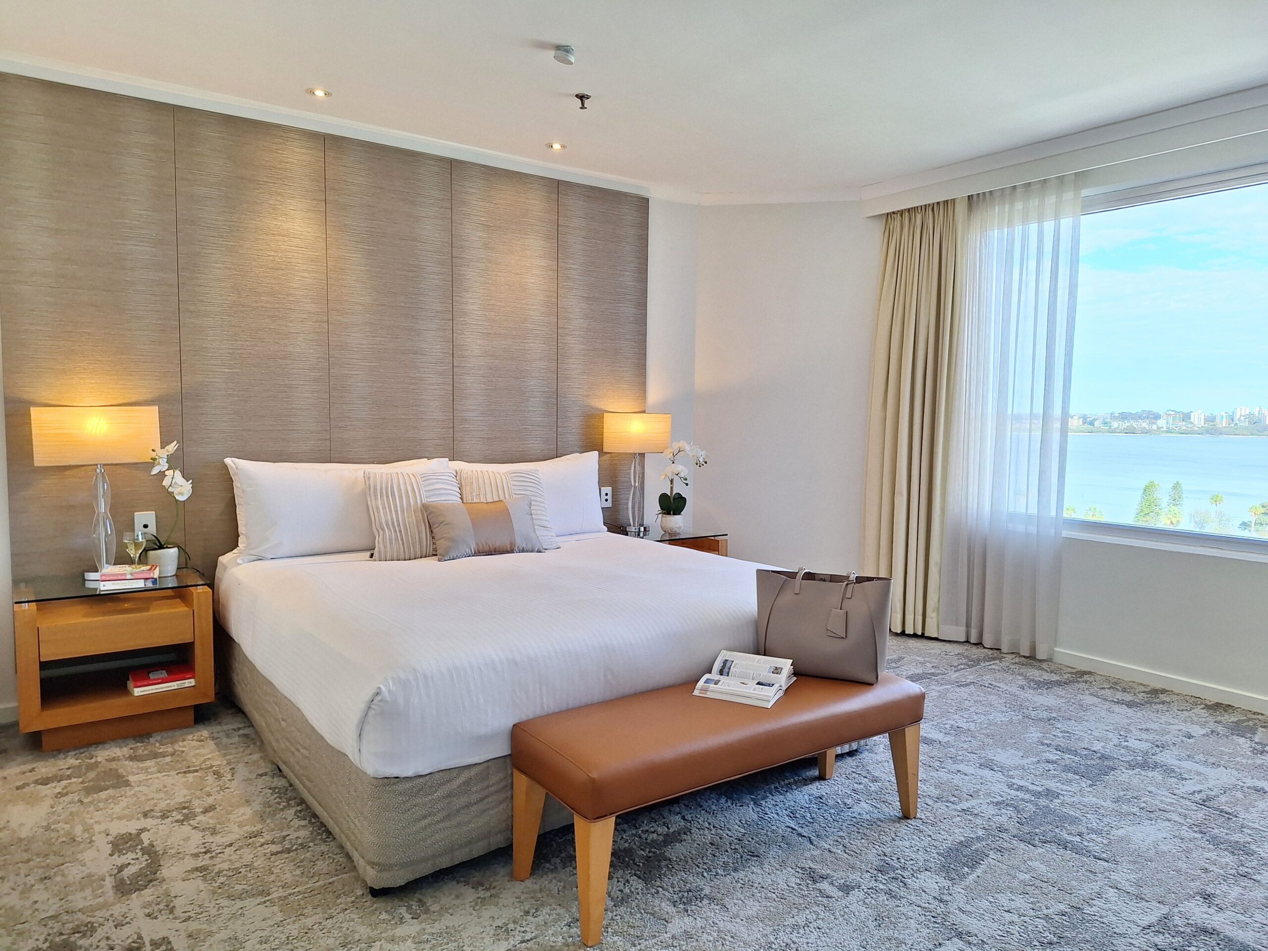 Modern bedroom