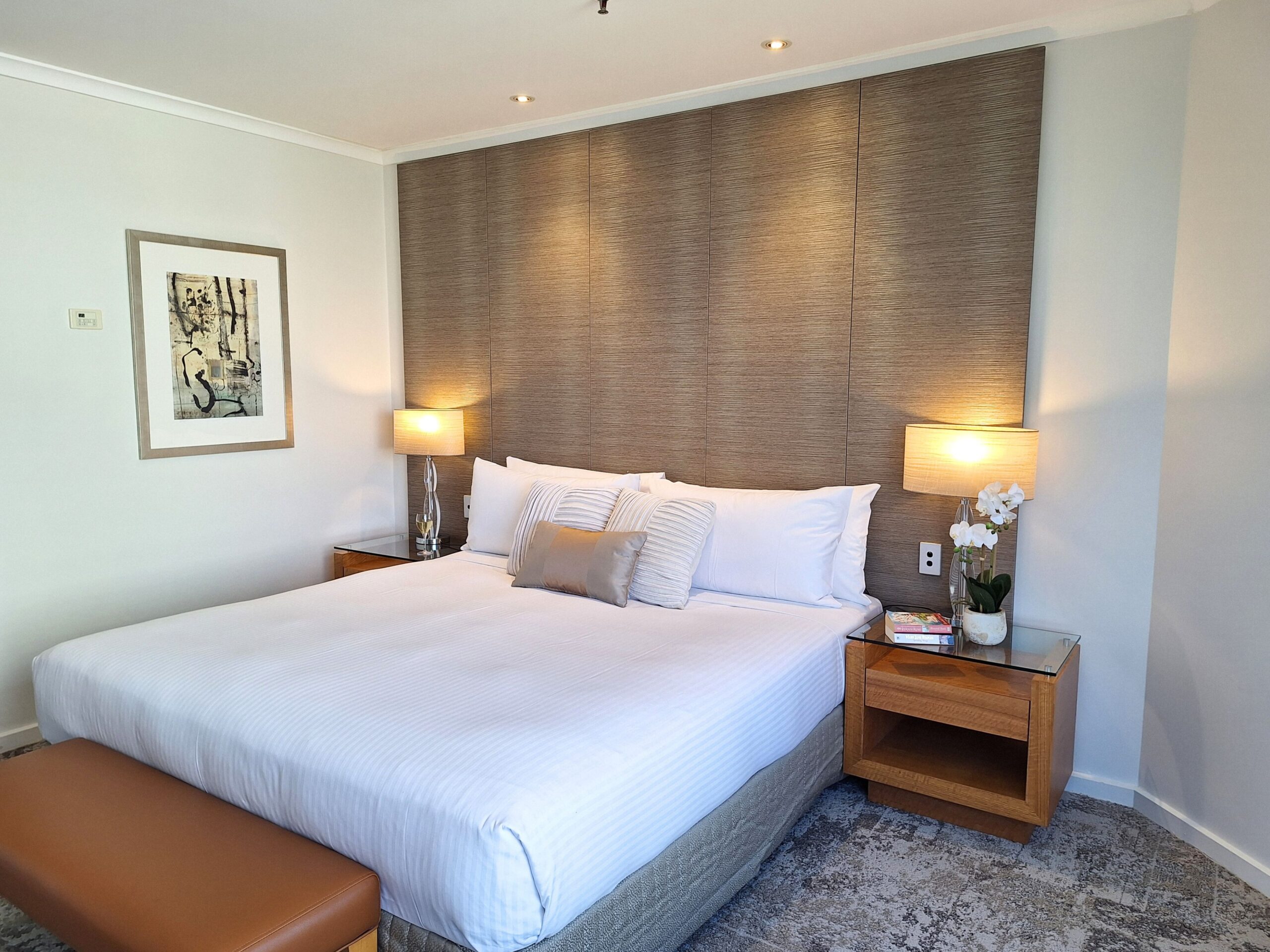 Suit King bedroom